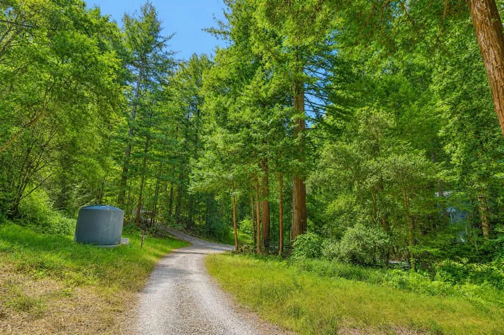 3750 Trout Gulch Road Aptos, CA 95003