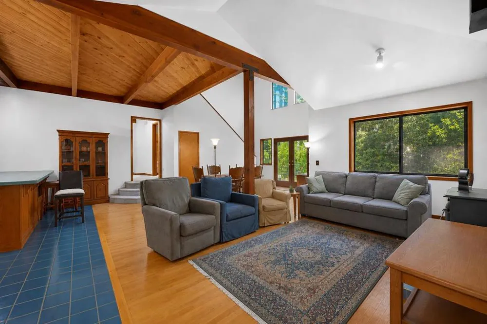 3750 Trout Gulch Road Aptos, CA 95003
