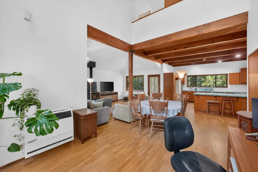 3750 Trout Gulch Road Aptos, CA 95003