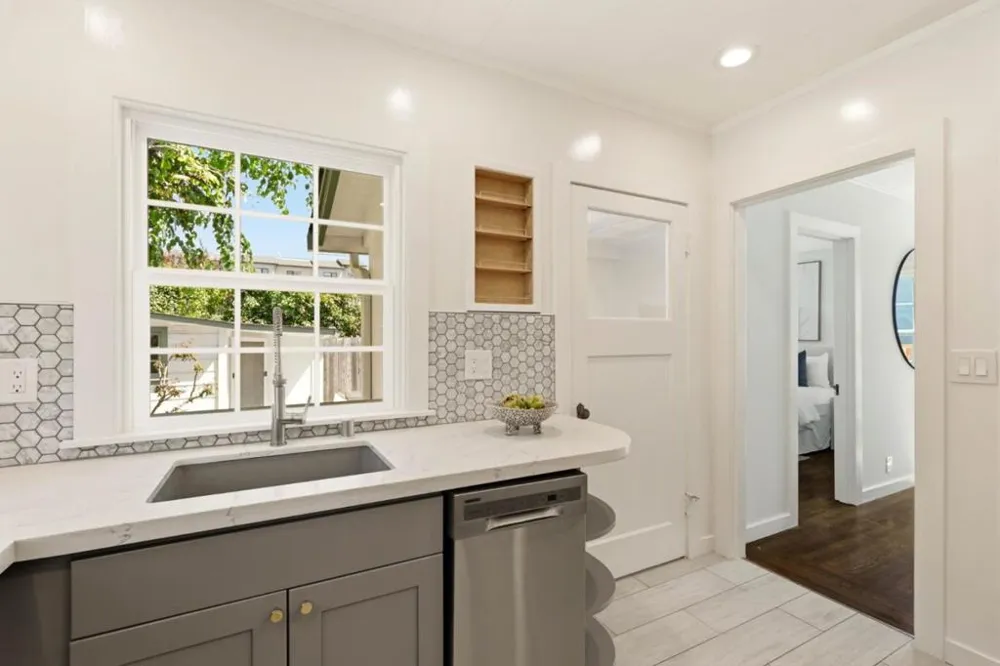 641 Waltermire Street Belmont, CA 94002