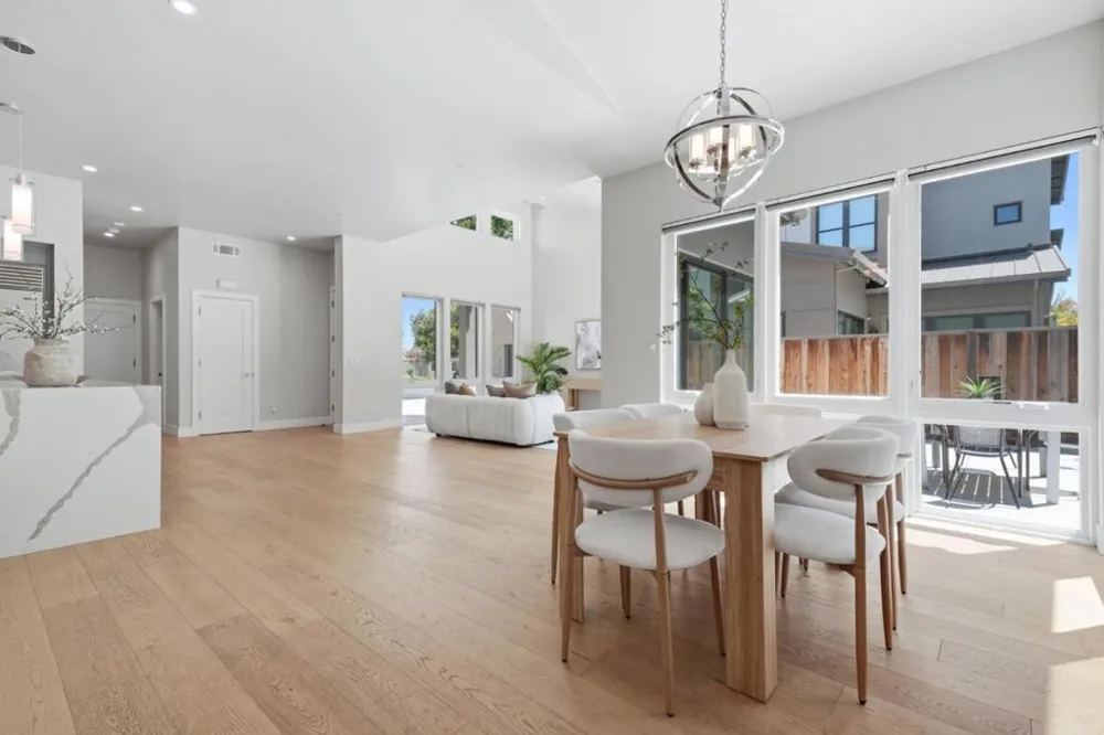 826 W Olive Avenue Sunnyvale, CA 94086