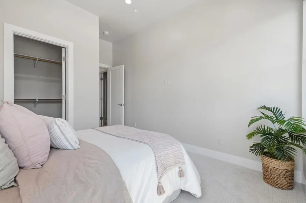 826 W Olive Avenue Sunnyvale, CA 94086