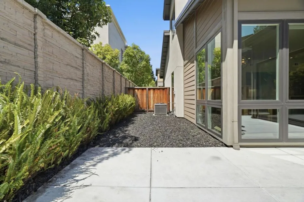 826 W Olive Avenue Sunnyvale, CA 94086