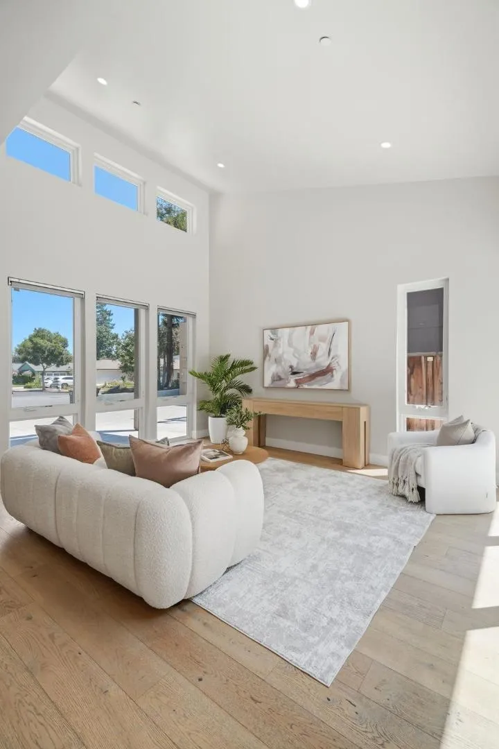 826 W Olive Avenue Sunnyvale, CA 94086