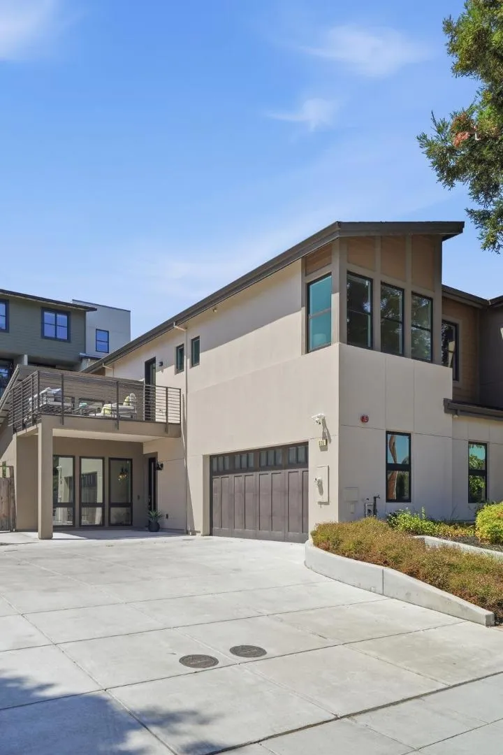 826 W Olive Avenue Sunnyvale, CA 94086