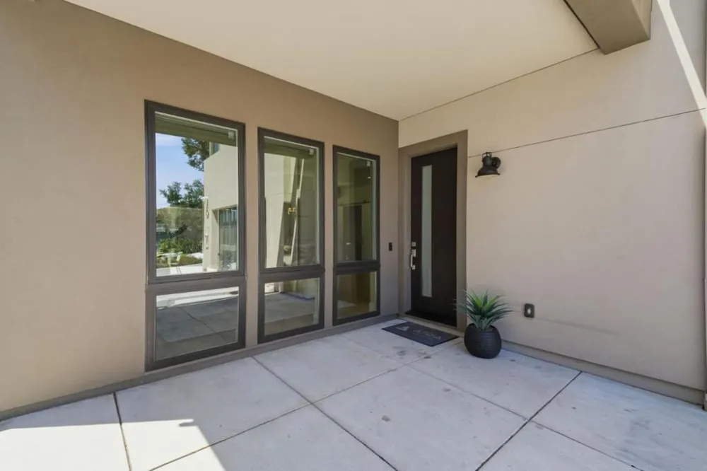 826 W Olive Avenue Sunnyvale, CA 94086