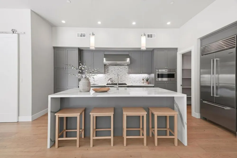 826 W Olive Avenue Sunnyvale, CA 94086