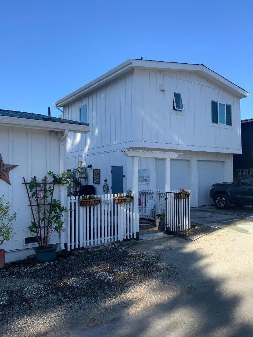 529 Capitola Avenue Capitola, CA 95010