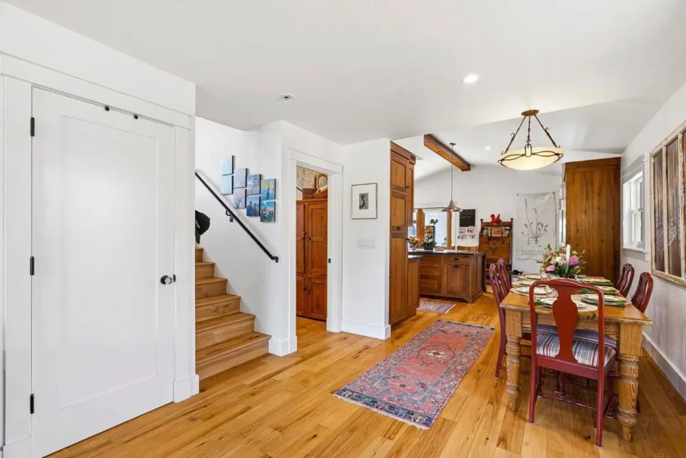 529 Capitola Avenue Capitola, CA 95010