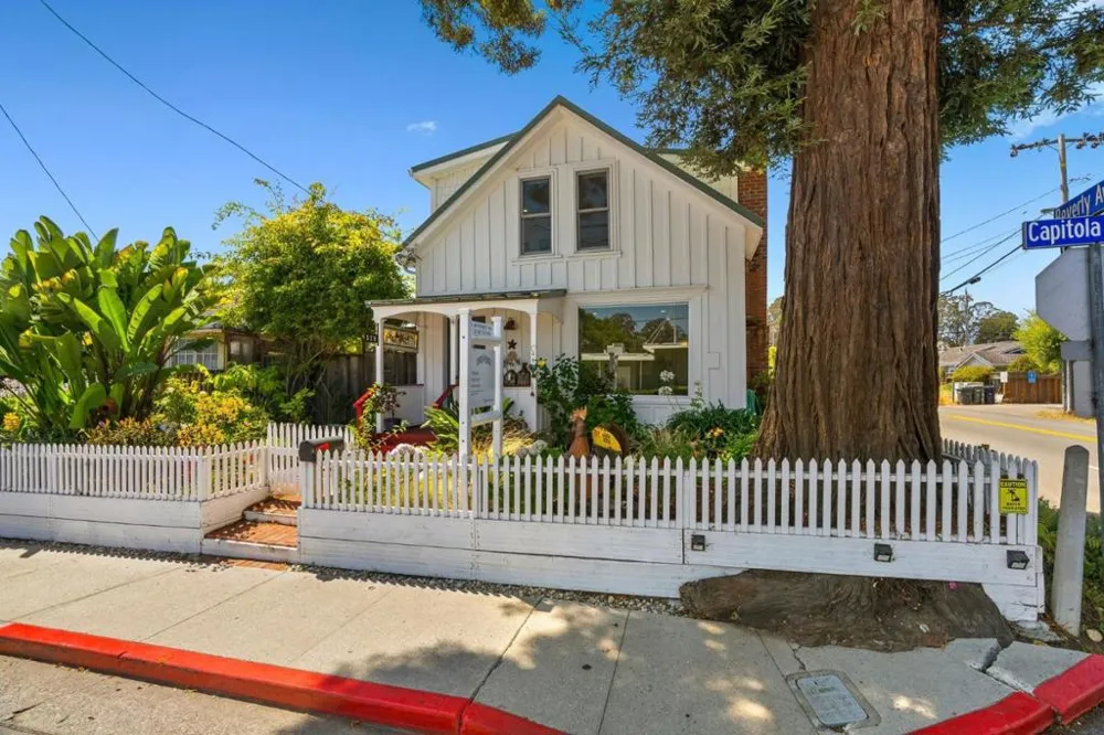 529 Capitola Avenue Capitola, CA 95010