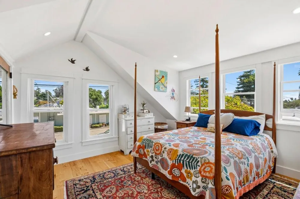 529 Capitola Avenue Capitola, CA 95010