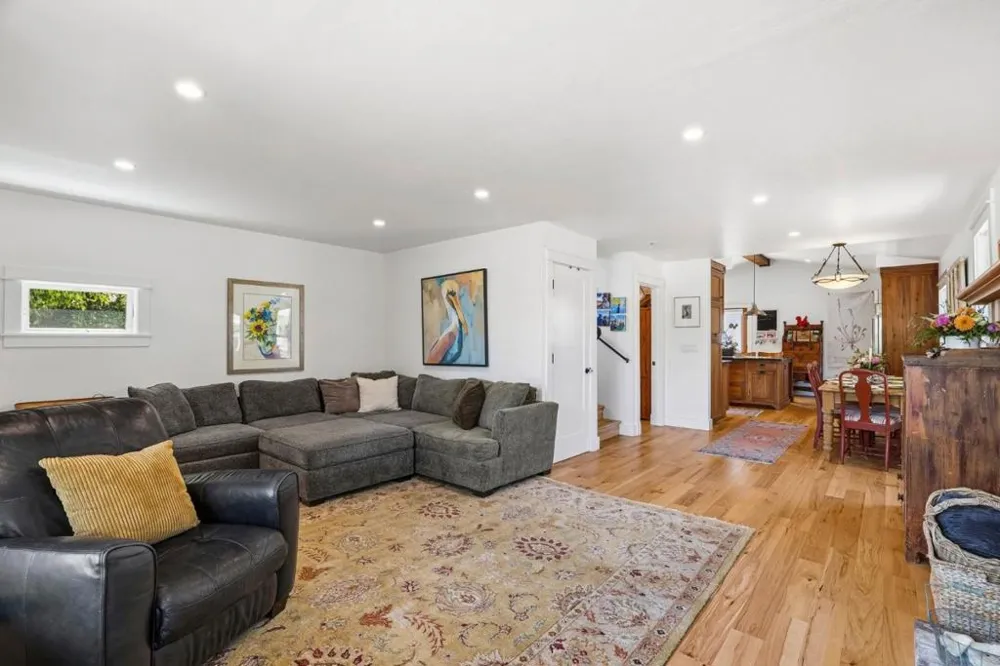 529 Capitola Avenue Capitola, CA 95010
