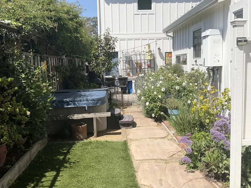 529 Capitola Avenue Capitola, CA 95010
