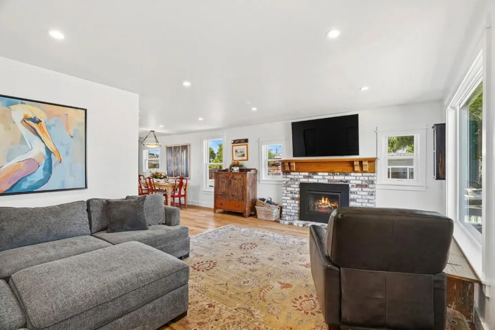 529 Capitola Avenue Capitola, CA 95010