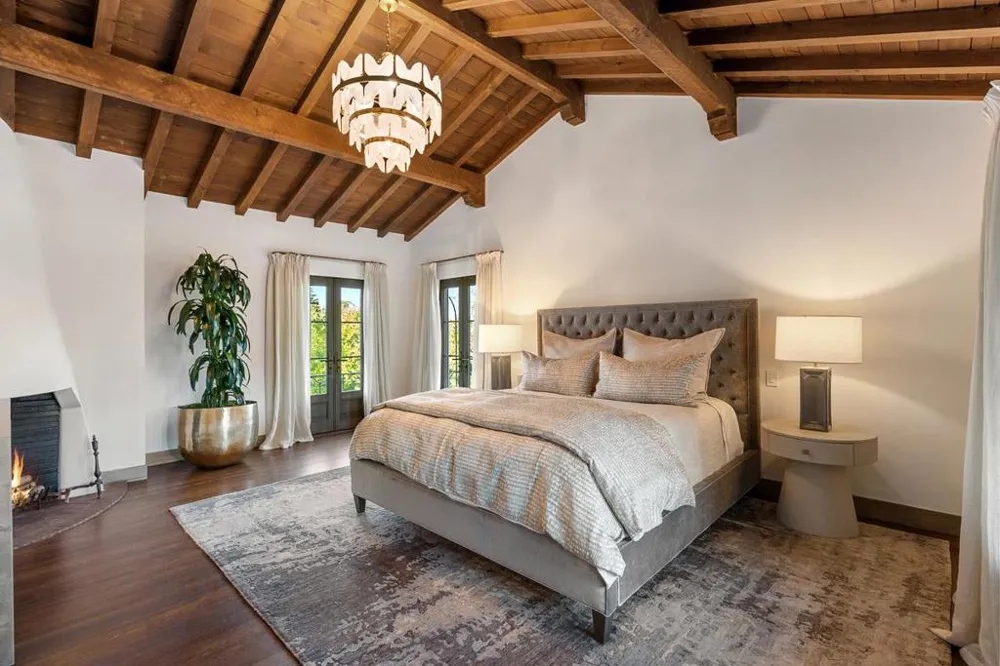 810 Lombardi Lane Hillsborough, CA 94010