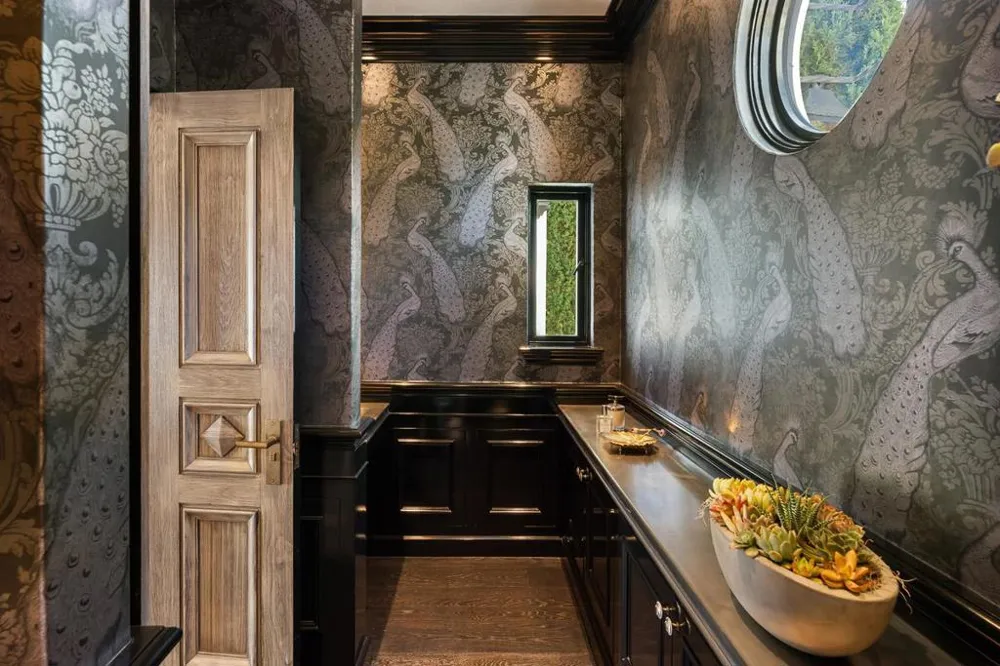 810 Lombardi Lane Hillsborough, CA 94010