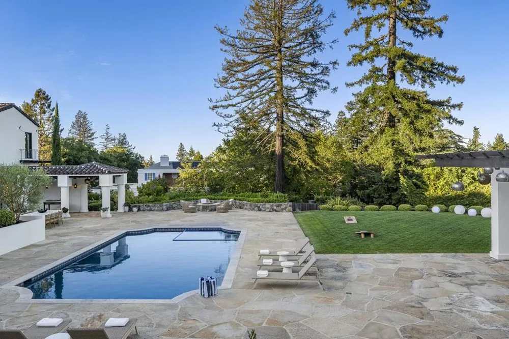 810 Lombardi Lane Hillsborough, CA 94010