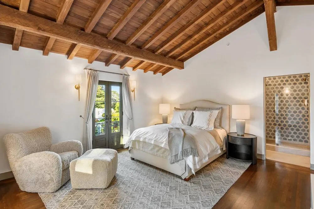 810 Lombardi Lane Hillsborough, CA 94010
