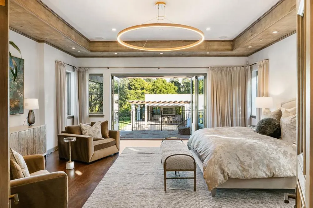 810 Lombardi Lane Hillsborough, CA 94010