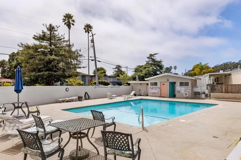 1555 Merrill Street #7 Santa Cruz, CA 95062