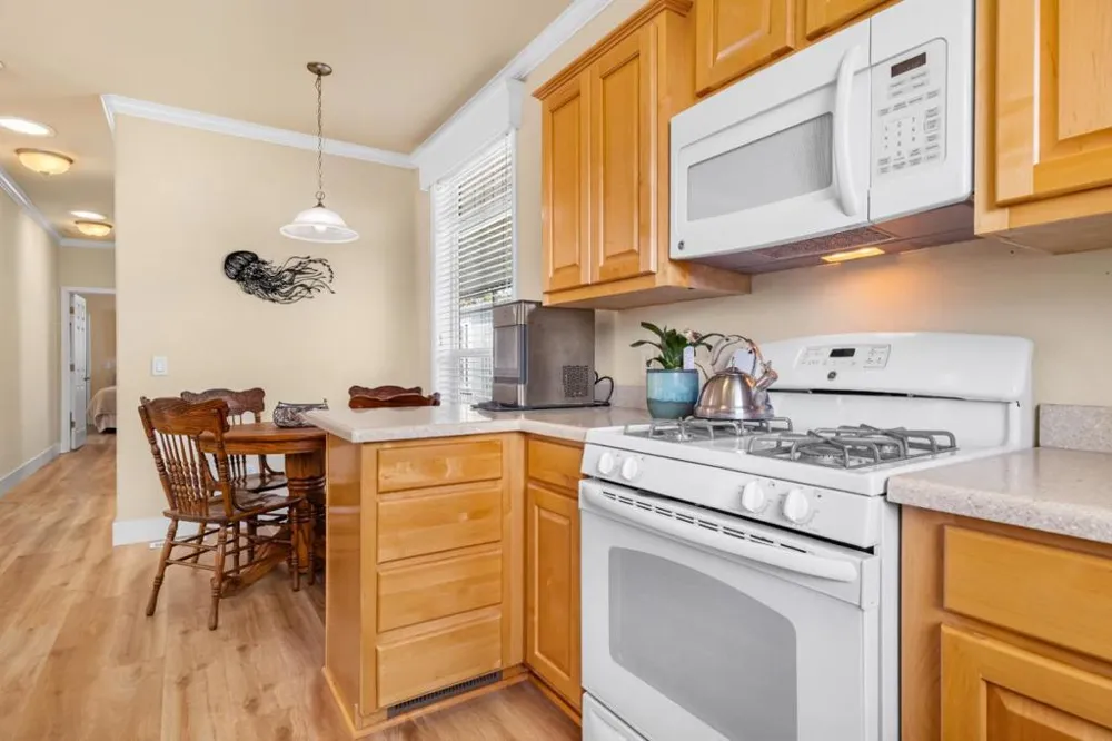 1555 Merrill Street #7 Santa Cruz, CA 95062