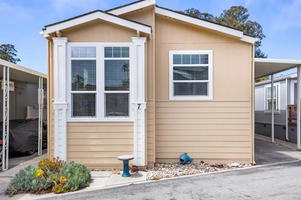 1555 Merrill Street #7 Santa Cruz, CA 95062