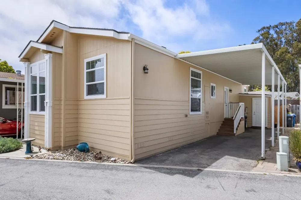 1555 Merrill Street #7 Santa Cruz, CA 95062