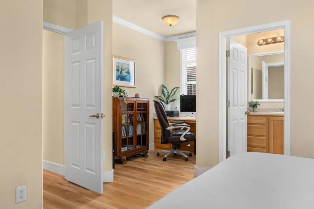 1555 Merrill Street #7 Santa Cruz, CA 95062