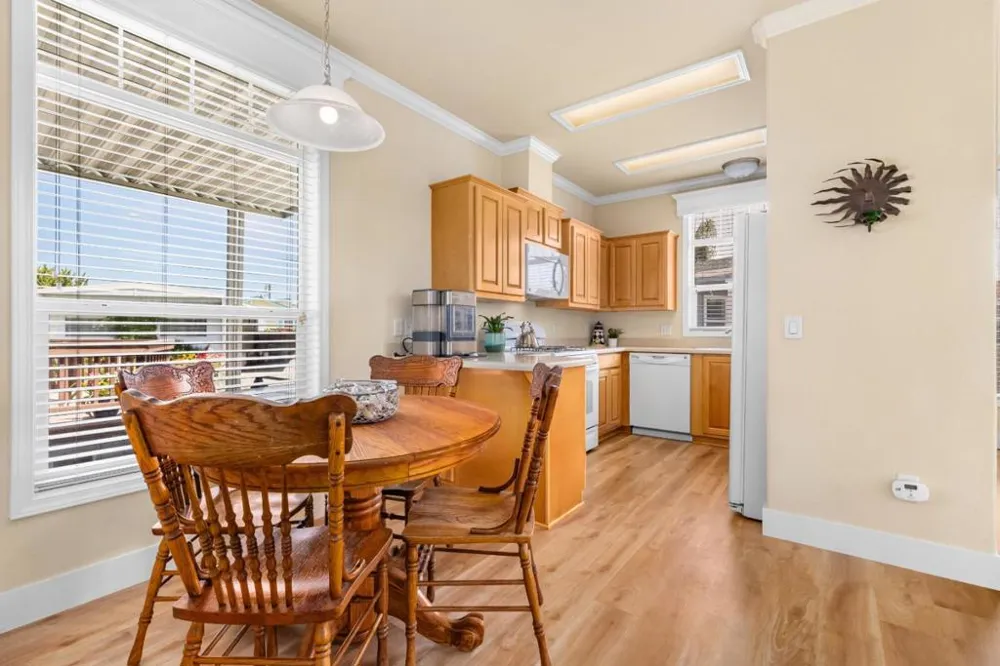 1555 Merrill Street #7 Santa Cruz, CA 95062