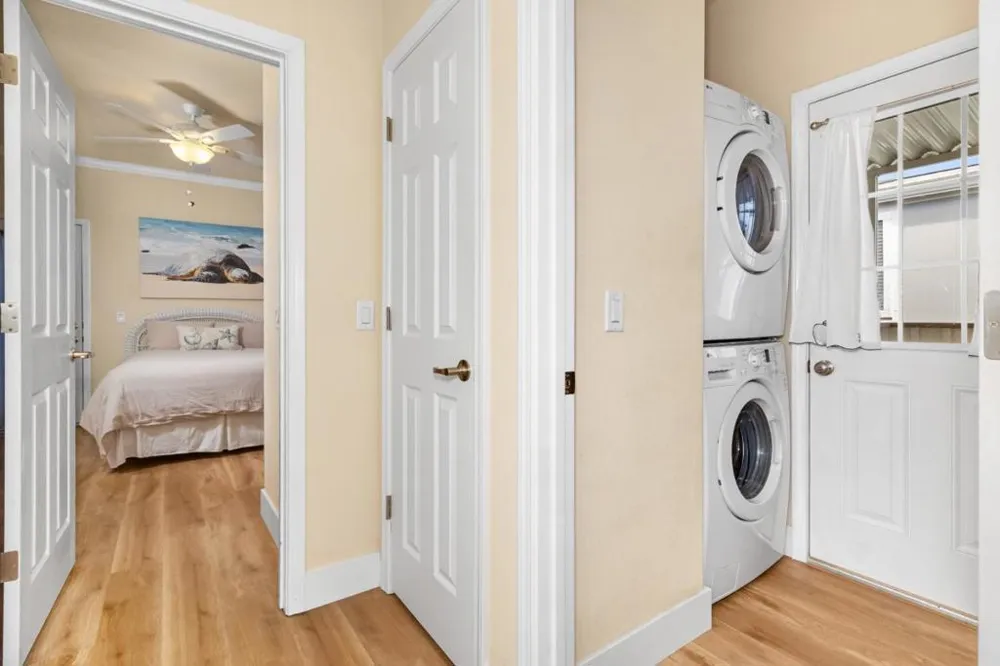 1555 Merrill Street #7 Santa Cruz, CA 95062