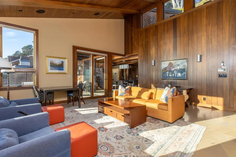 10 Potbelly Beach Road Aptos, CA 95003