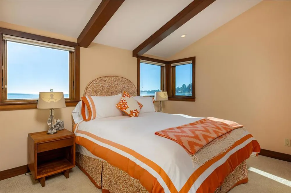 10 Potbelly Beach Road Aptos, CA 95003