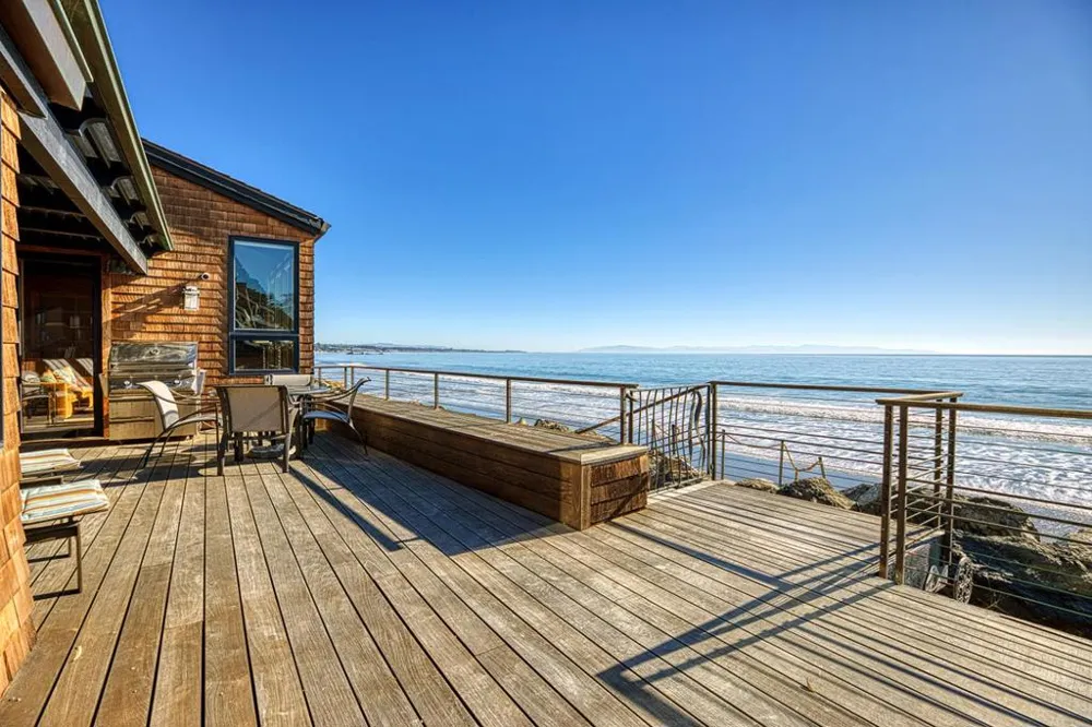 10 Potbelly Beach Road Aptos, CA 95003