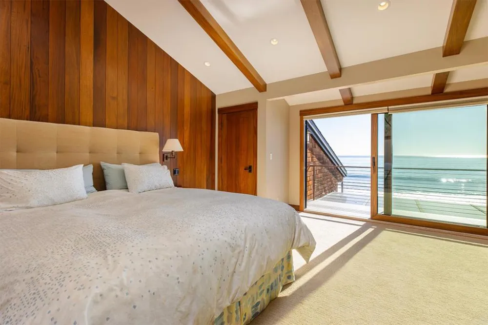 10 Potbelly Beach Road Aptos, CA 95003
