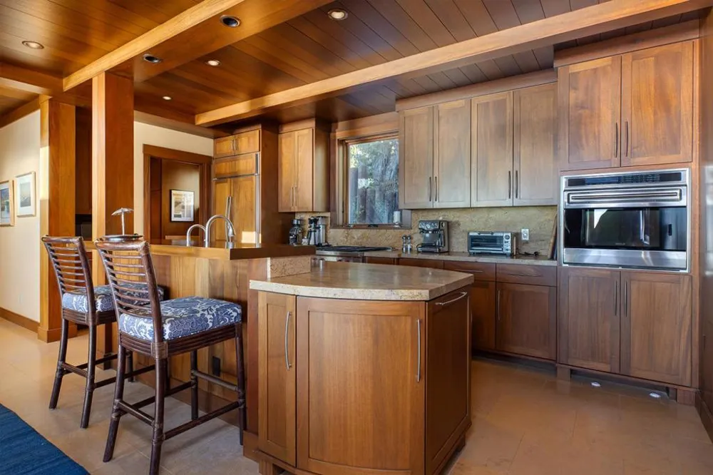 10 Potbelly Beach Road Aptos, CA 95003