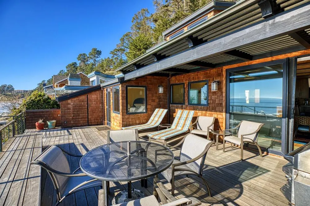 10 Potbelly Beach Road Aptos, CA 95003
