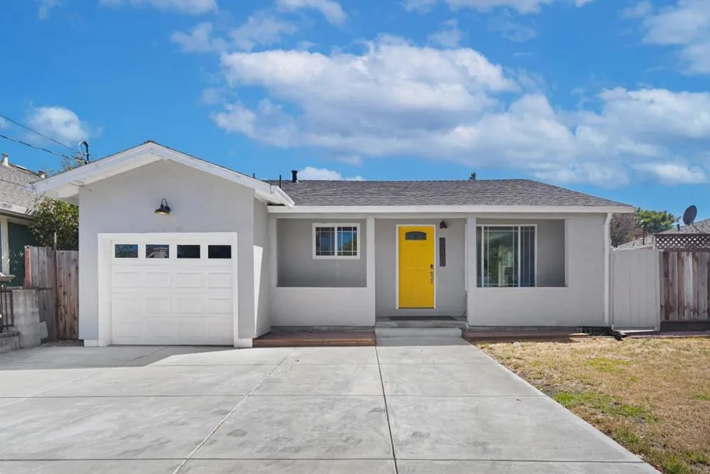 1120 Alberni Street East Palo Alto, CA 94303