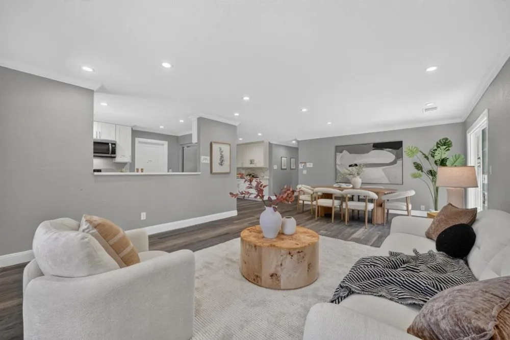 1120 Alberni Street East Palo Alto, CA 94303