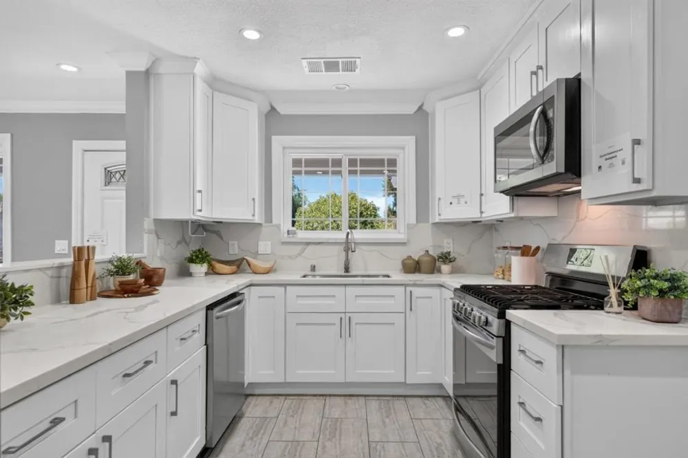 1120 Alberni Street East Palo Alto, CA 94303