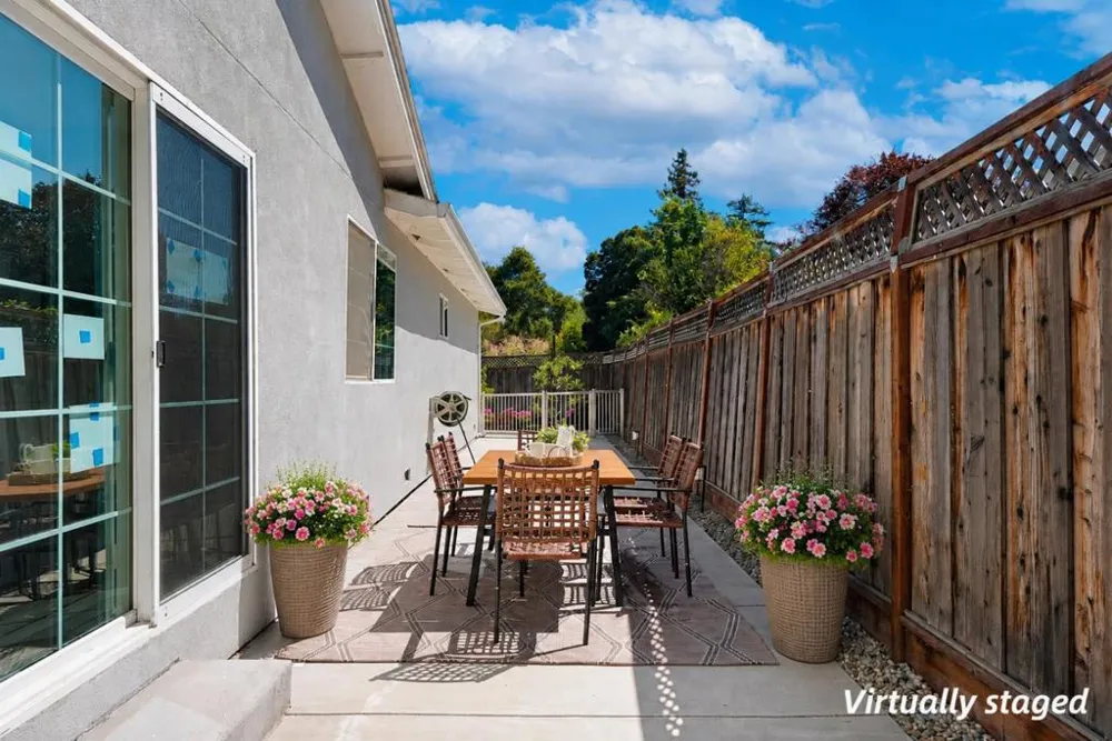 1120 Alberni Street East Palo Alto, CA 94303