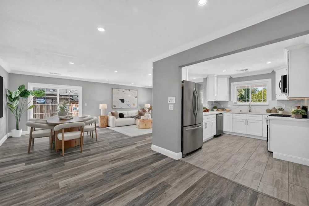 1120 Alberni Street East Palo Alto, CA 94303