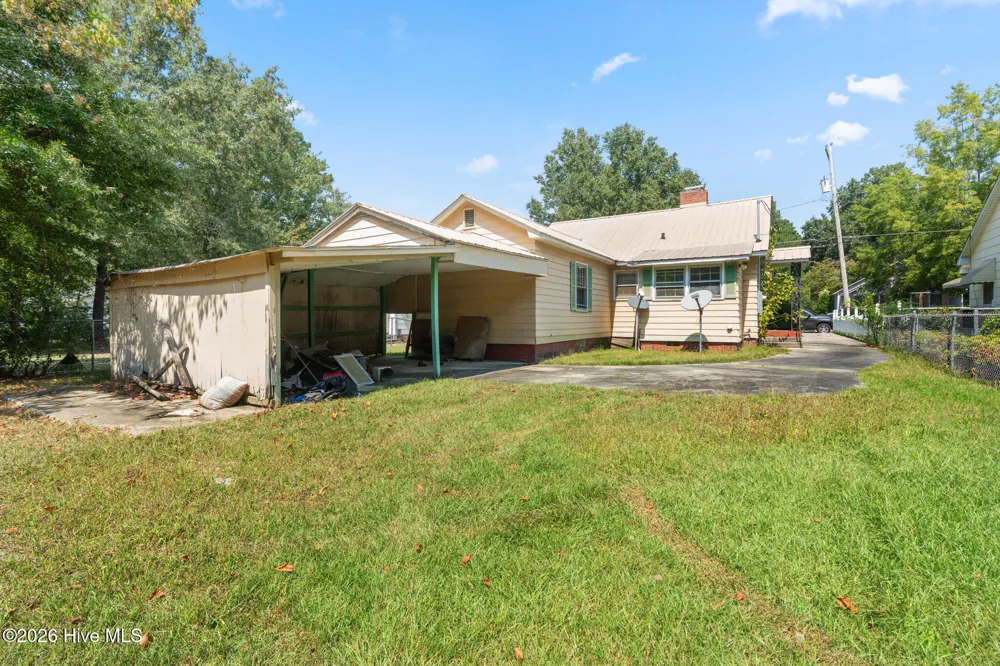 605 E Covington Street Laurinburg, NC 28352