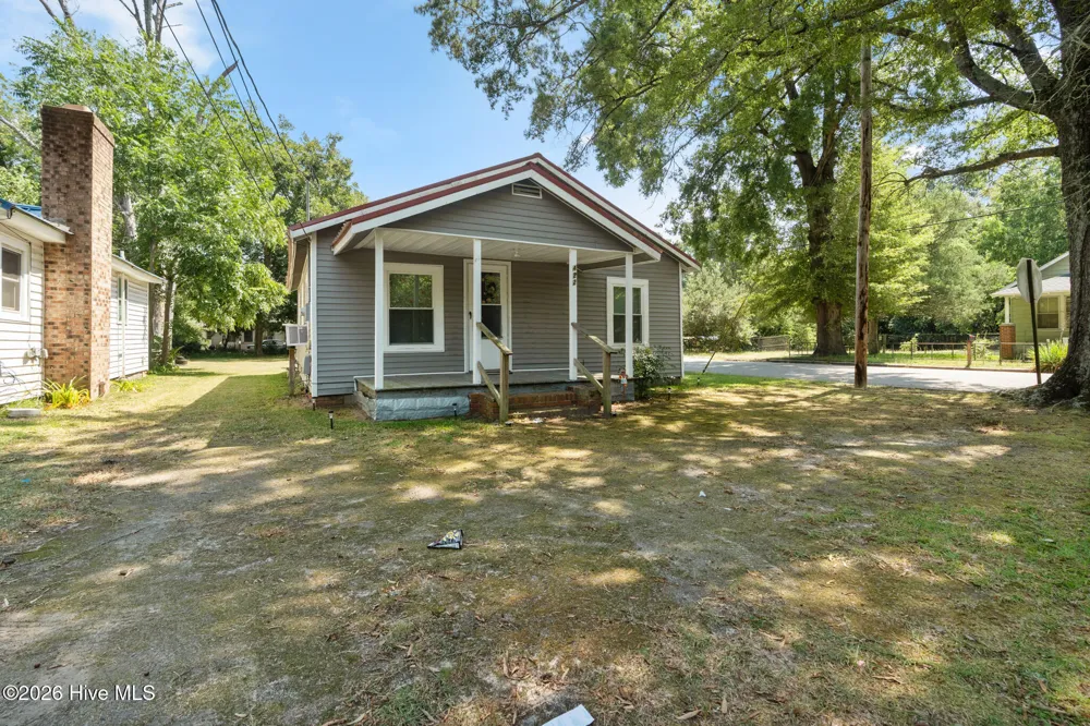 605 E Covington Street Laurinburg, NC 28352