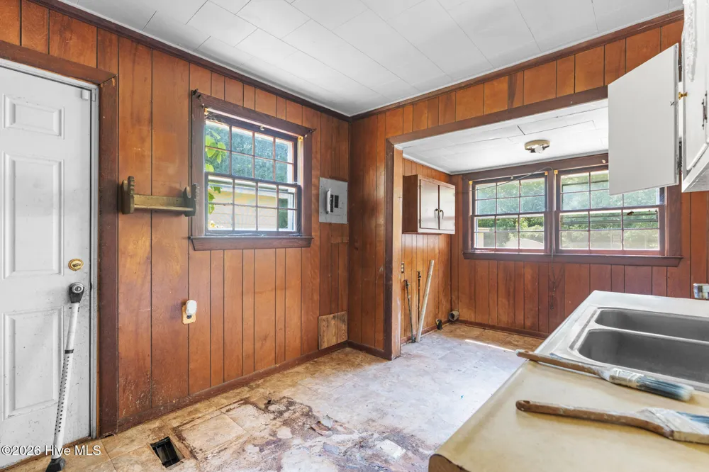 605 E Covington Street Laurinburg, NC 28352