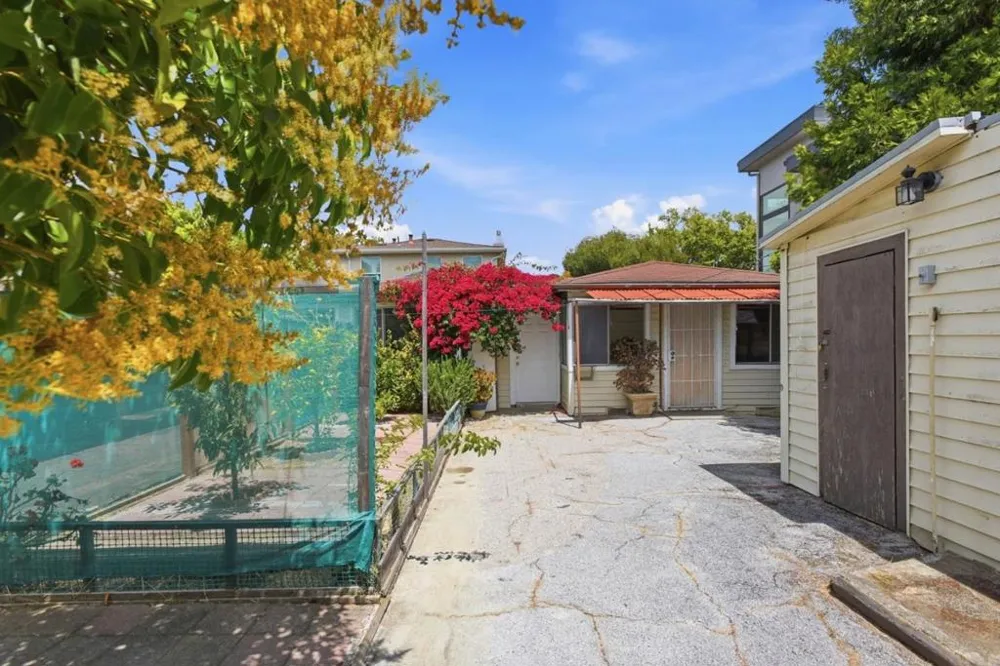 664 El Camino Real San Mateo, CA 94401