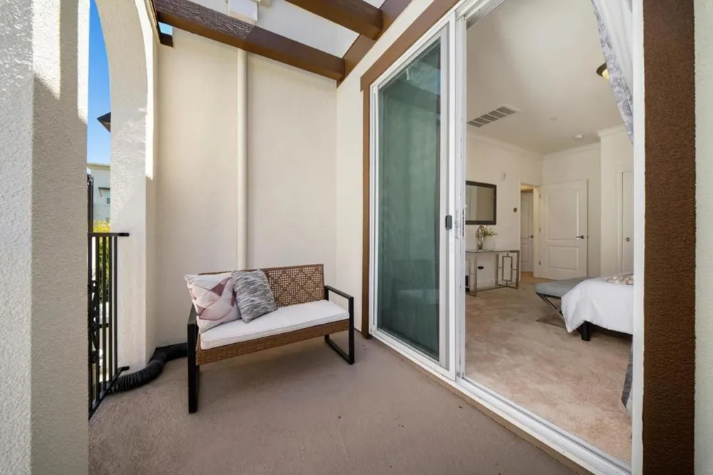 73 Montecito Vista Drive #5 San Jose, CA 95111