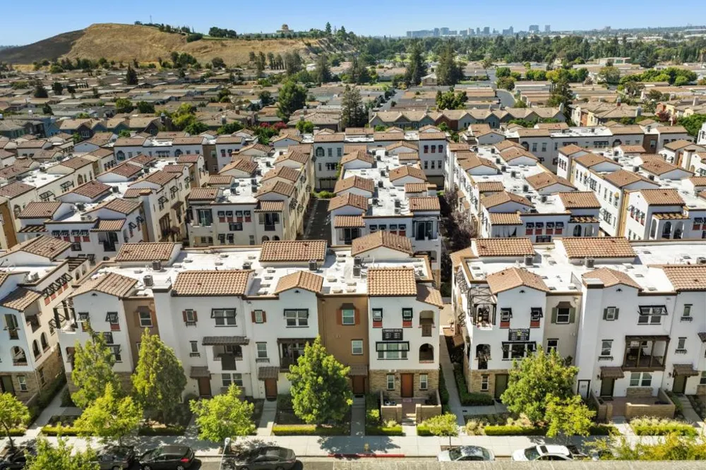 73 Montecito Vista Drive #5 San Jose, CA 95111
