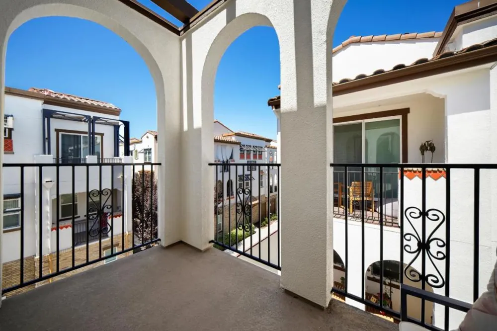 73 Montecito Vista Drive #5 San Jose, CA 95111