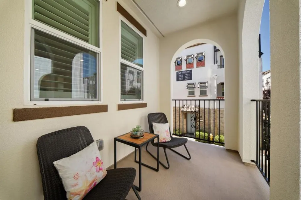 73 Montecito Vista Drive #5 San Jose, CA 95111