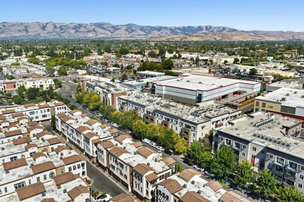 73 Montecito Vista Drive #5 San Jose, CA 95111